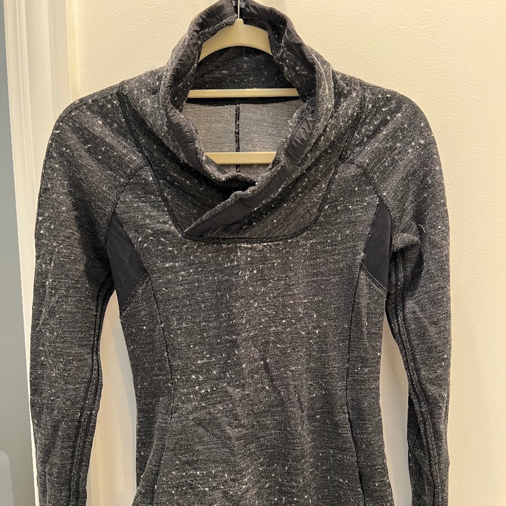 Lululemon drawstring neck sweater XS Gray